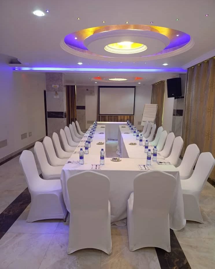 Silver Paradise Hotel