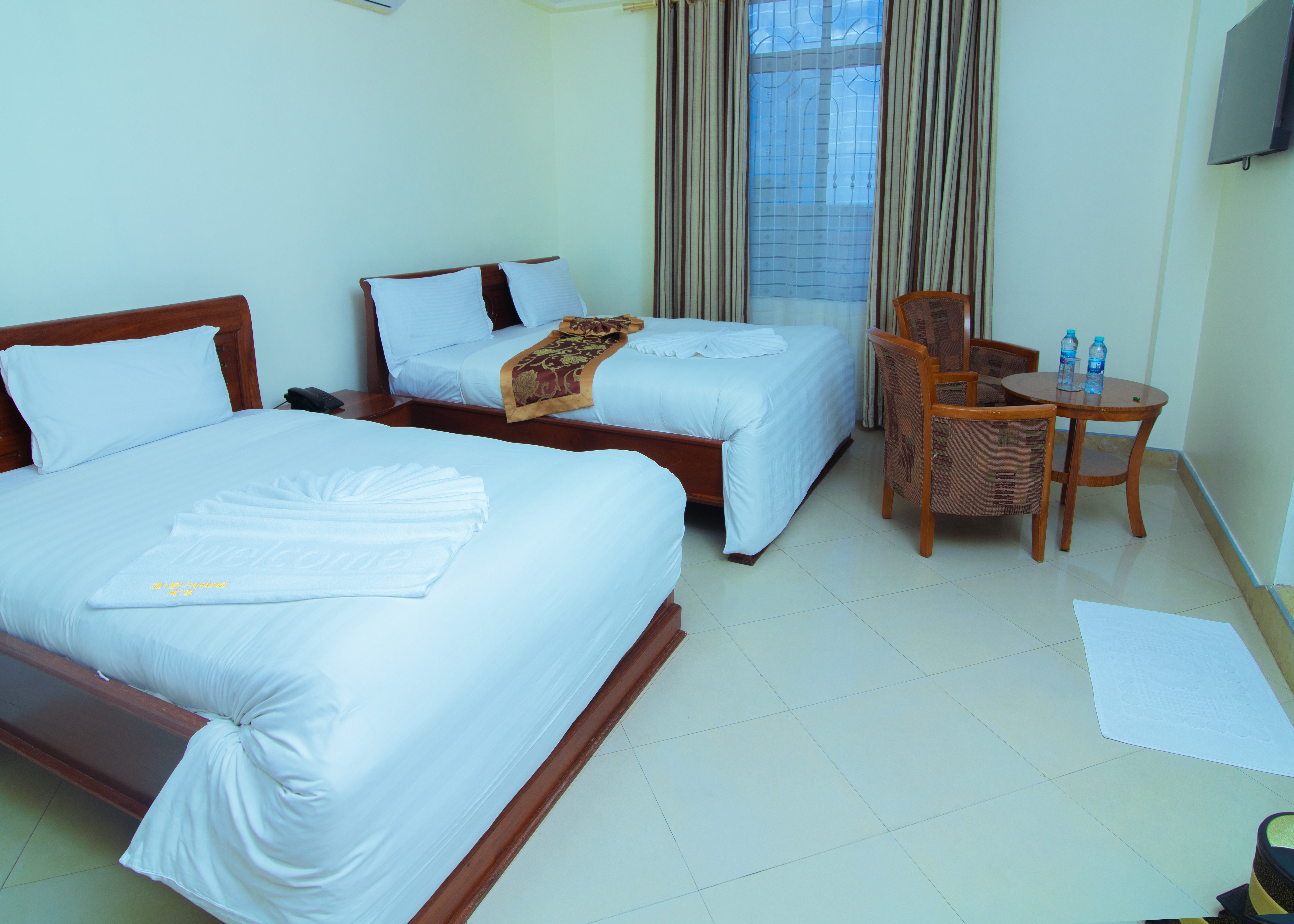 Silver Paradise Hotel